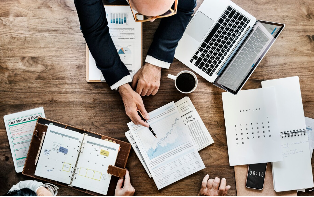 Management That Enhances Efficiency, Productivity, and Organizational Success